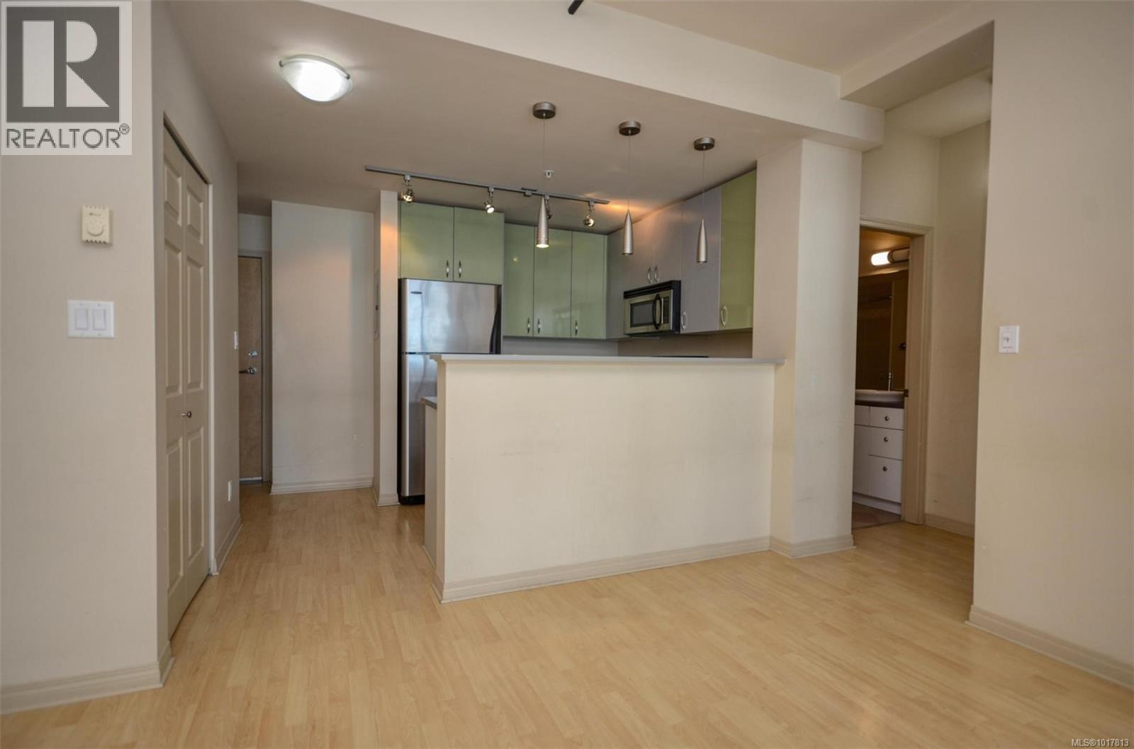 601 860 View St, Victoria, British Columbia  V8W 3Z8 - Photo 13 - 1017813