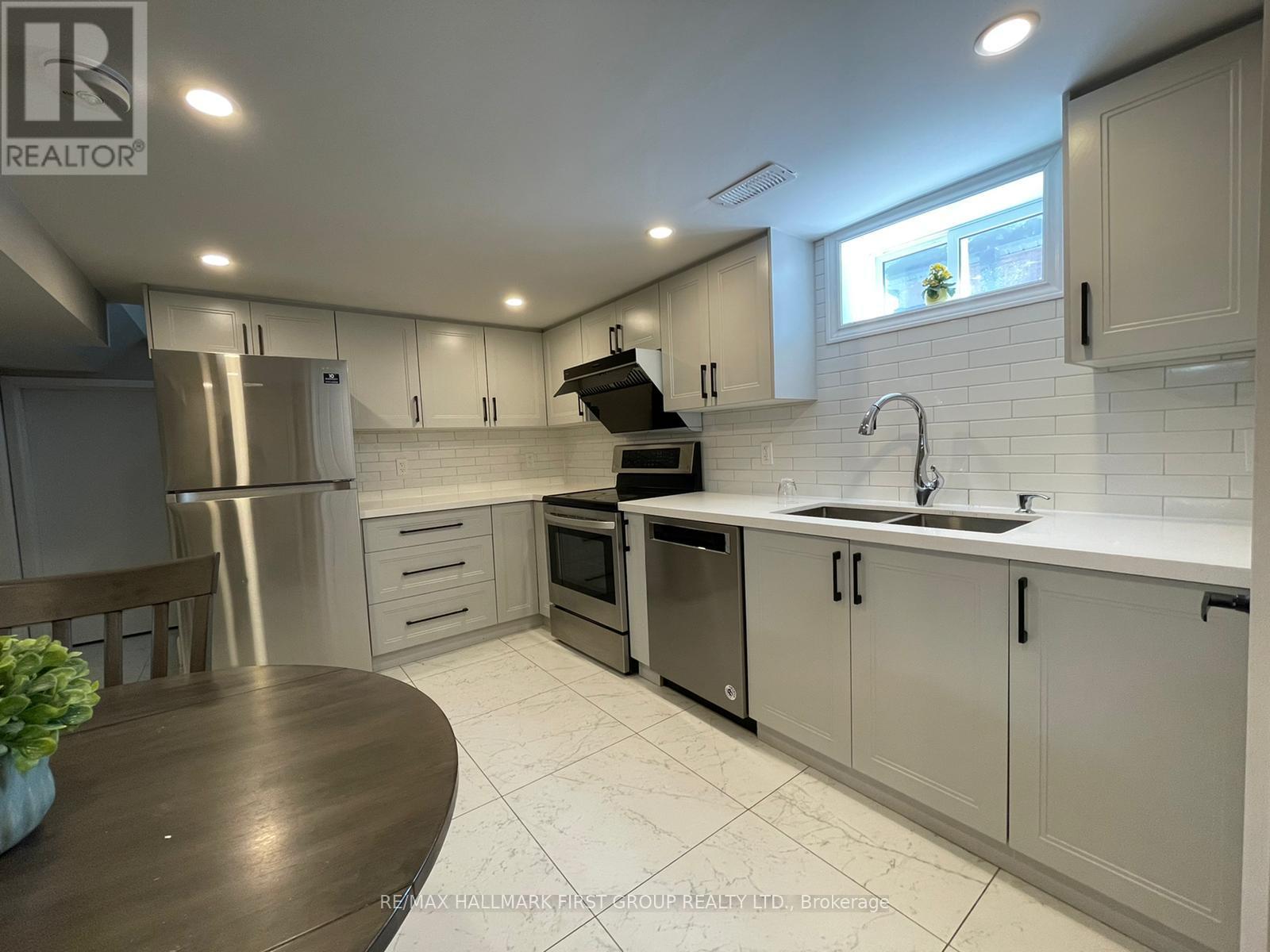 Lower - 1176 Milburn Street, Peterborough, Ontario  K9H 6P2 - Photo 2 - X12469440