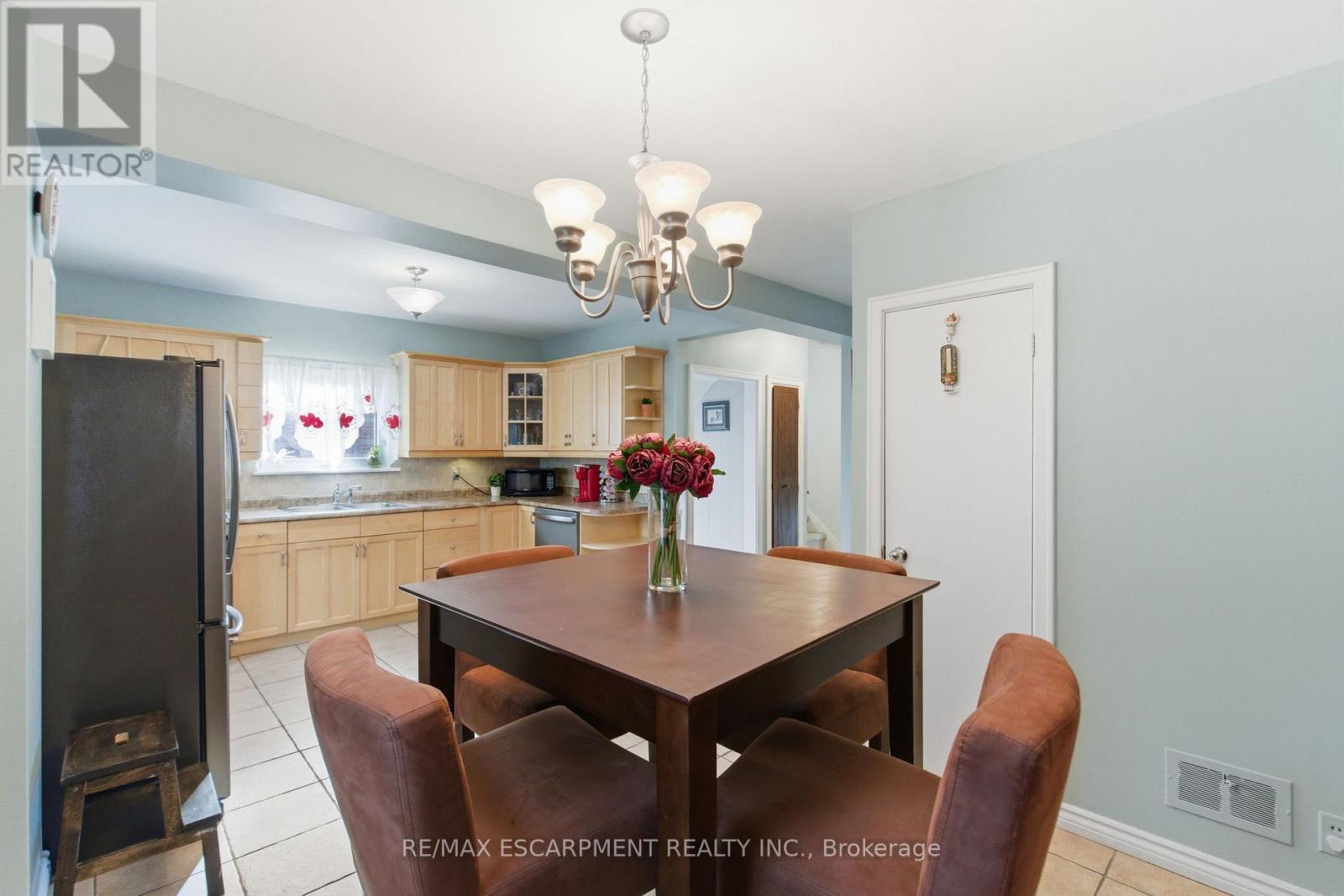 91 East 42nd Street, Hamilton, Ontario  L8T 3A2 - Photo 17 - X12469448