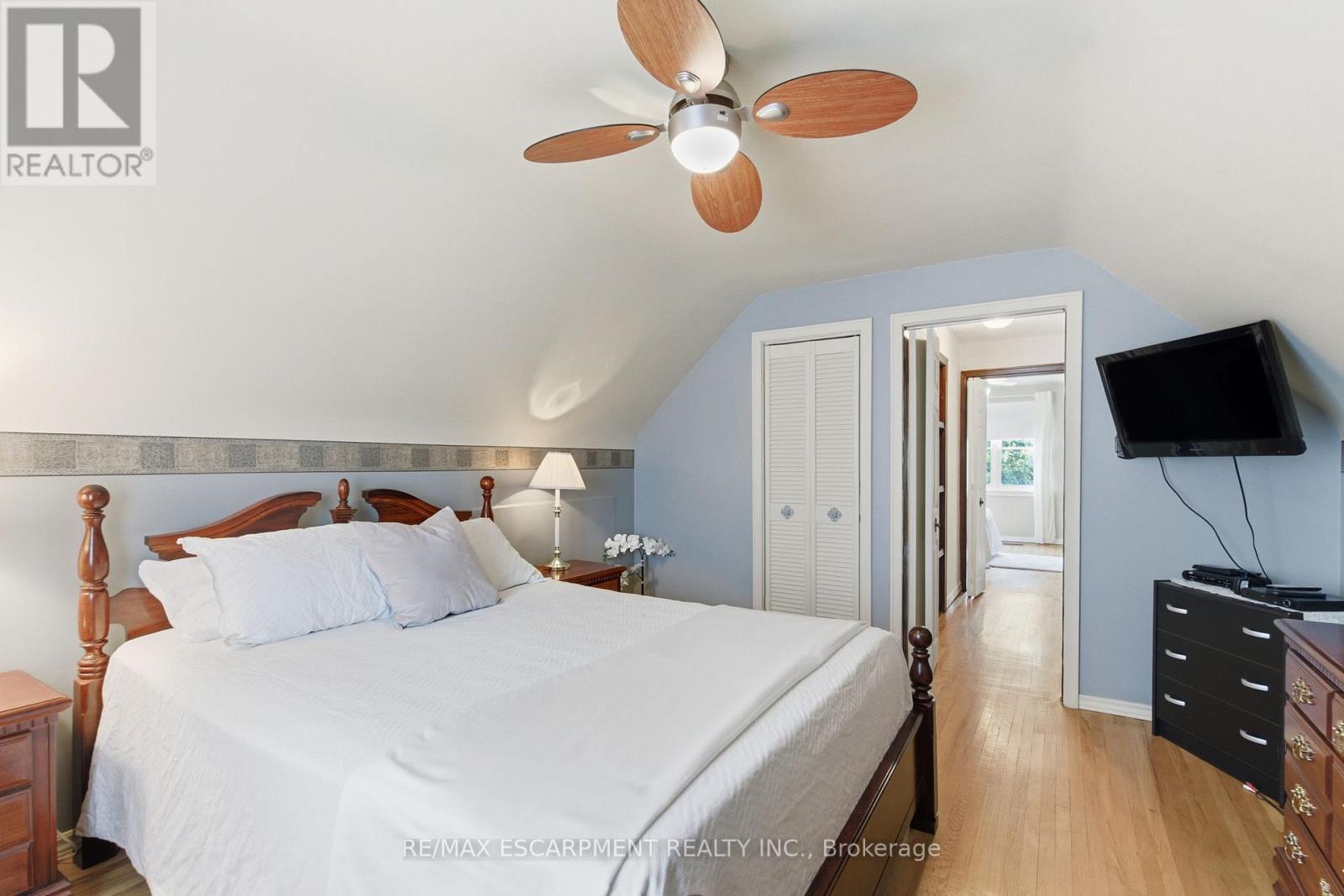 91 East 42nd Street, Hamilton, Ontario  L8T 3A2 - Photo 25 - X12469448