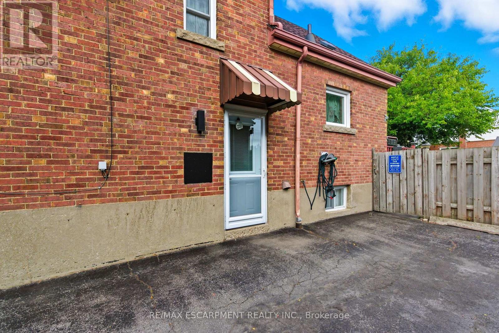 91 East 42nd Street, Hamilton, Ontario  L8T 3A2 - Photo 36 - X12469448