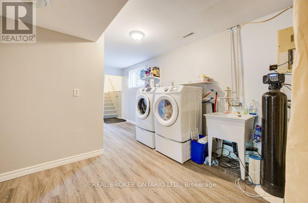 7 Folkstone Crescent, Kitchener, Ontario  N2E 2Y9 - Photo 26 - X12469465
