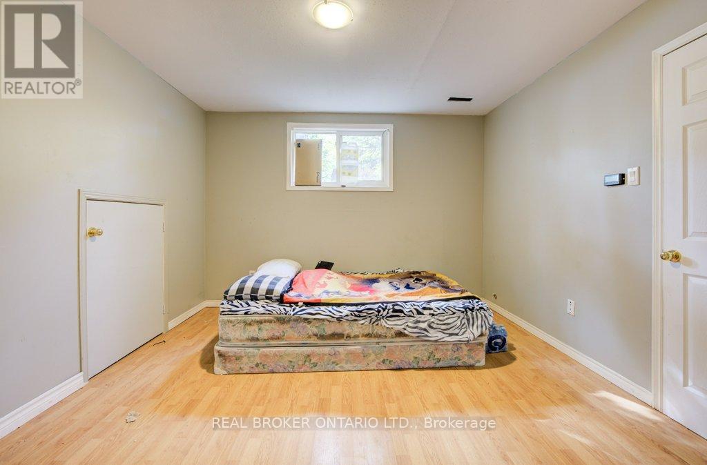 7 Folkstone Crescent, Kitchener, Ontario  N2E 2Y9 - Photo 28 - X12469465