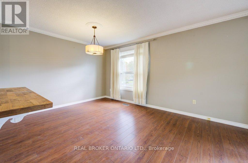 7 Folkstone Crescent, Kitchener, Ontario  N2E 2Y9 - Photo 9 - X12469465