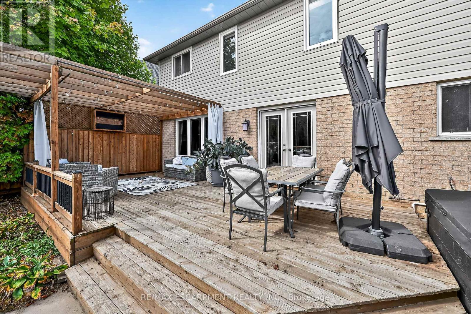 27 Surrey Drive, Hamilton, Ontario  L9K 1L9 - Photo 42 - X12469489