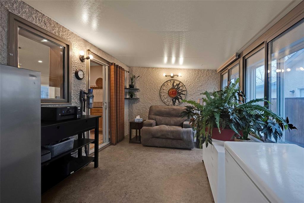 15 Sauve Crescent, Winnipeg, Manitoba  R2N 3K7 - Photo 10 - 202526772