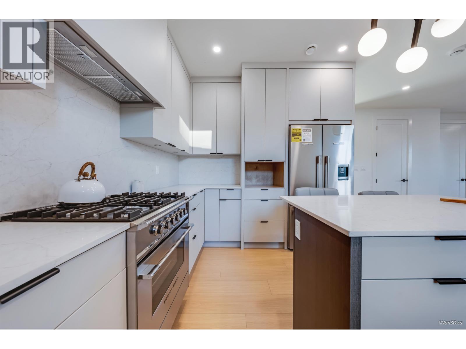 3 4211 Graveley Street, Burnaby, British Columbia  V5C 3T7 - Photo 11 - R3059048