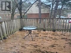 4 - 235 Shakespeare Drive, Waterloo, Ontario  N2L 2T5 - Photo 7 - X12469369