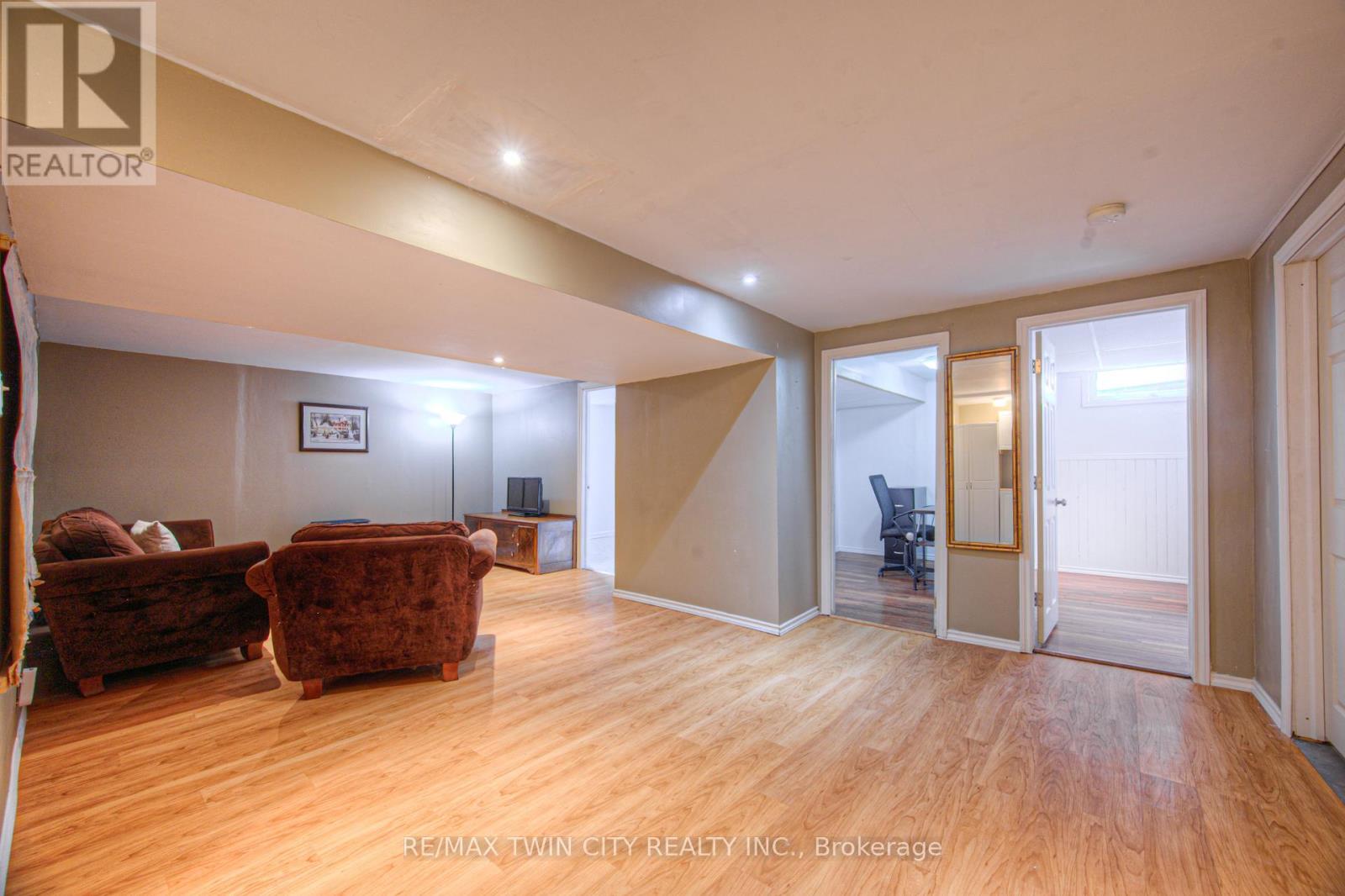 26 Esther Avenue, Cambridge, Ontario  N1S 4L6 - Photo 29 - X12468765