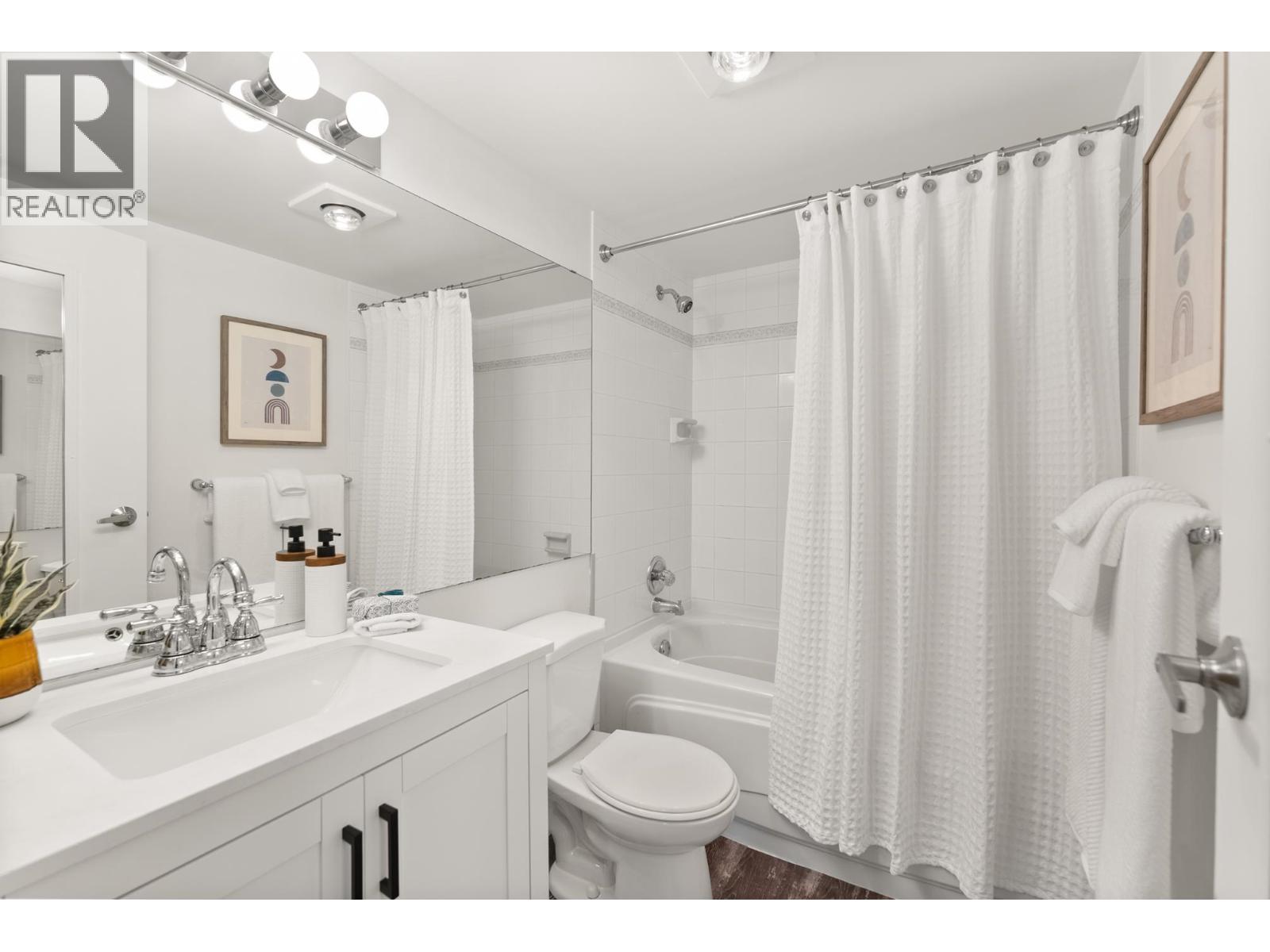 210 1508 Mariner Walk, Vancouver, British Columbia  V6J 4X9 - Photo 21 - R3059585
