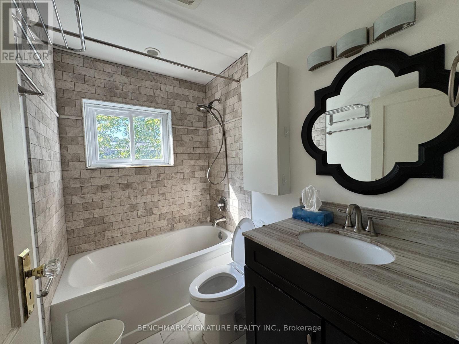 1040 Mount Pleasant Road, Toronto, Ontario  M4P 2M4 - Photo 10 - C12469532
