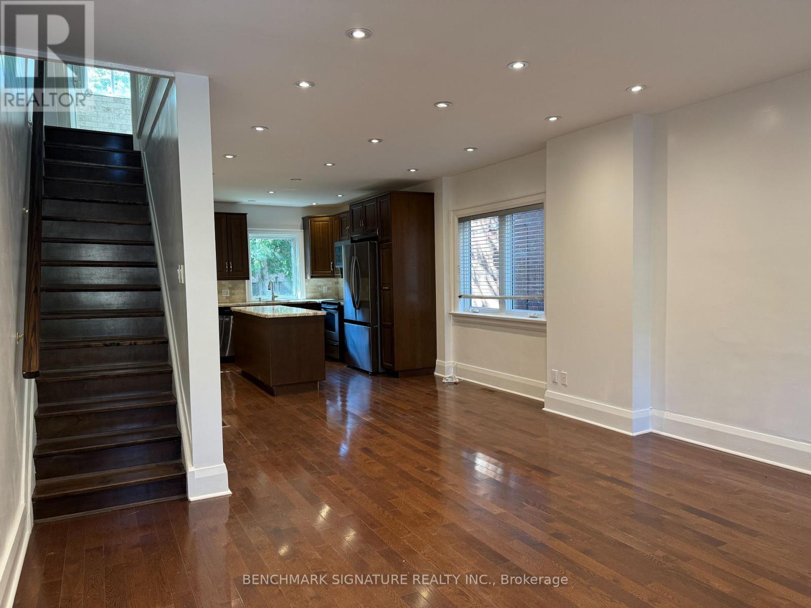 1040 Mount Pleasant Road, Toronto, Ontario  M4P 2M4 - Photo 3 - C12469532