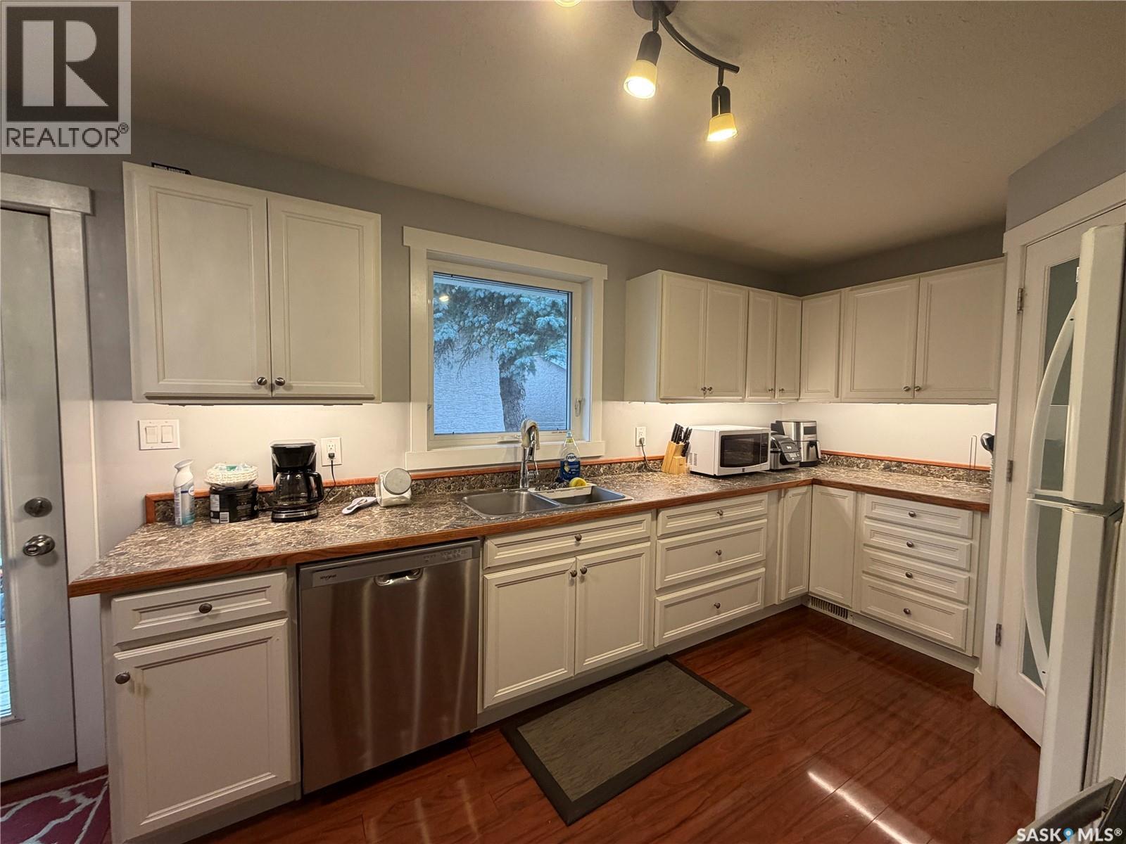 5309 2nd Avenue N, Regina, Saskatchewan  S4R 0Z5 - Photo 5 - SK020952