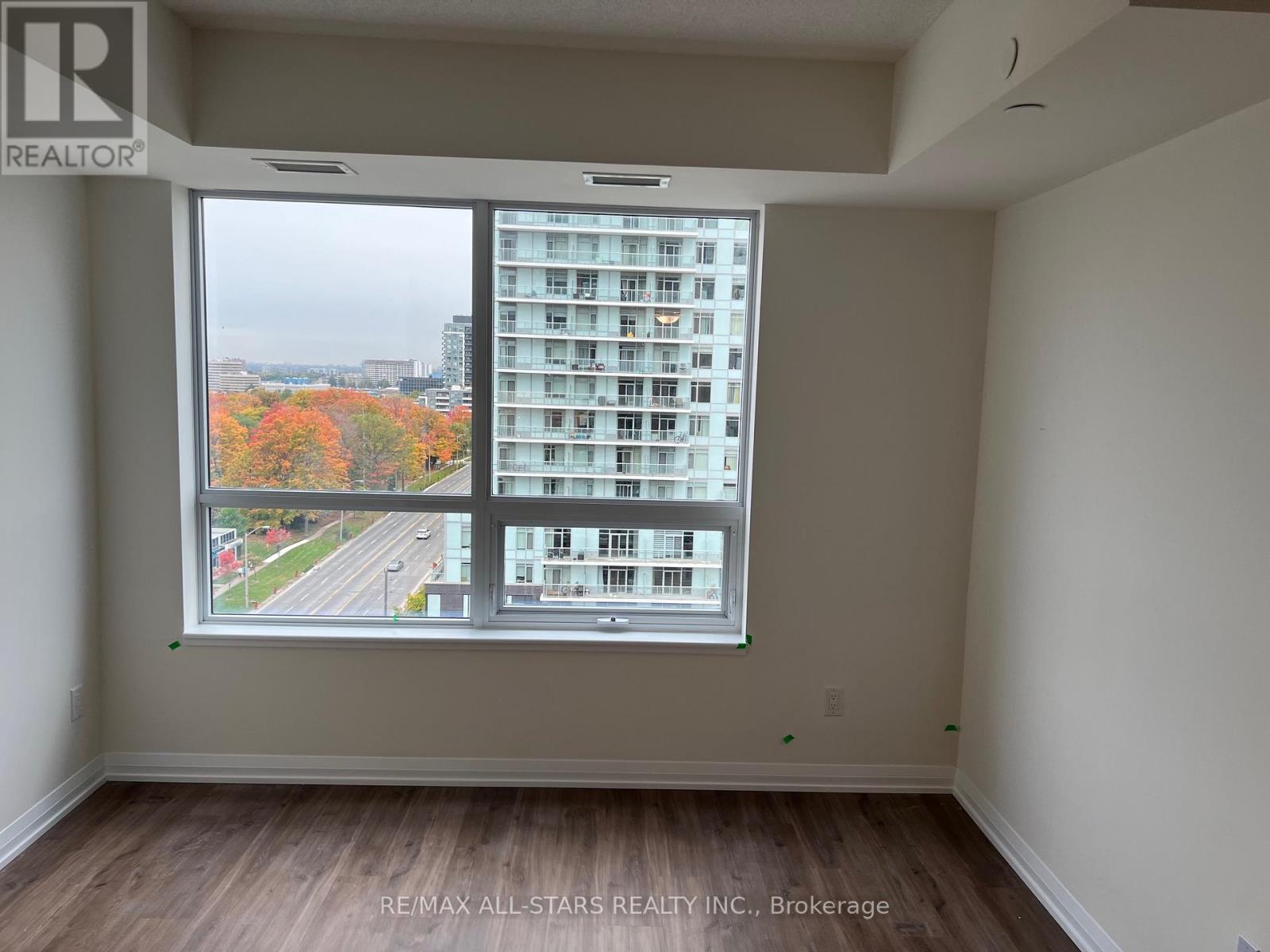 1210 - 3260 Sheppard Avenue E, Toronto, Ontario  M1T 3K3 - Photo 3 - E12469541
