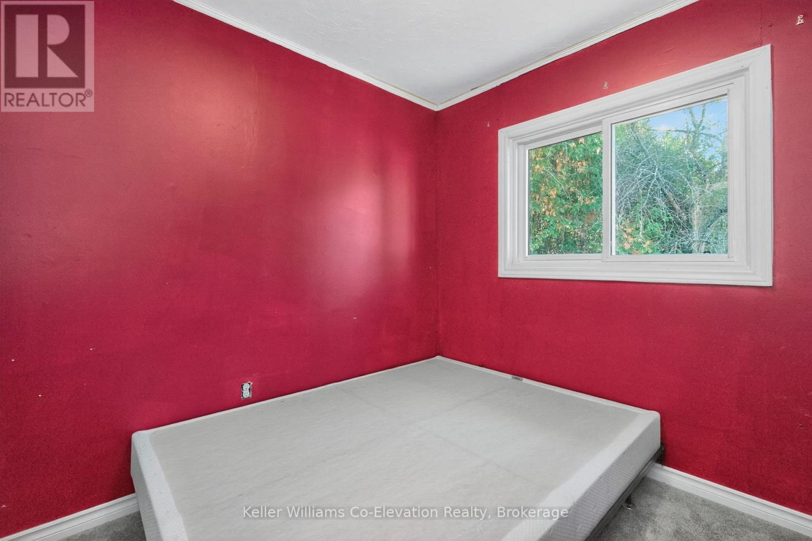241 Fox Street, Penetanguishene, Ontario  L9M 1E9 - Photo 13 - S12469561