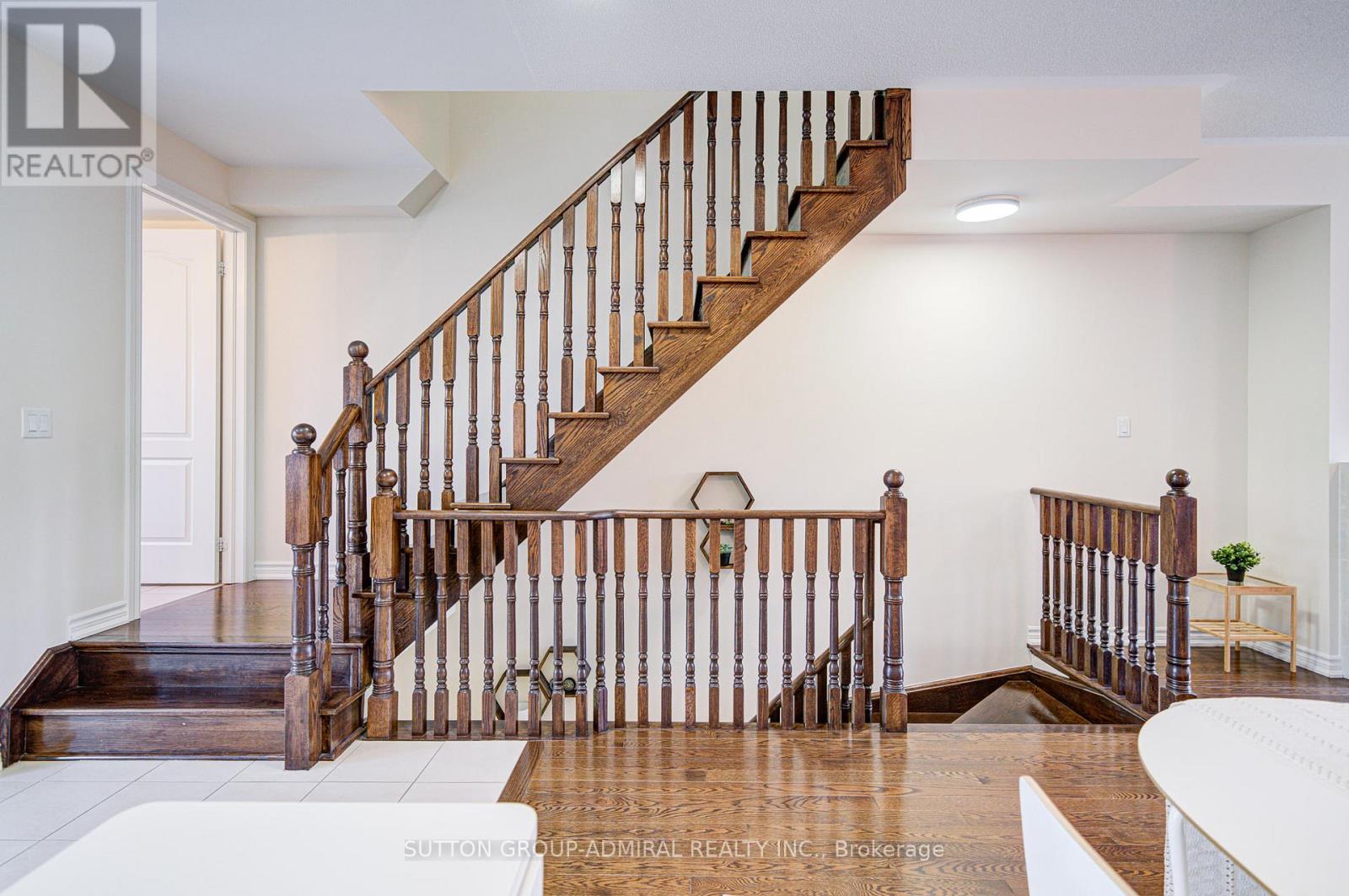 9 Vandaam Lane, Markham, Ontario  L6C 0P1 - Photo 18 - N12469543