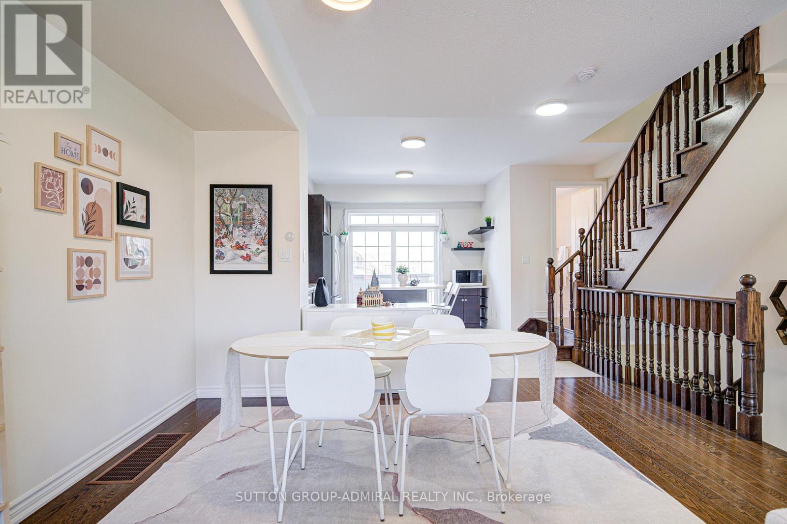 9 Vandaam Lane, Markham, Ontario  L6C 0P1 - Photo 9 - N12469543