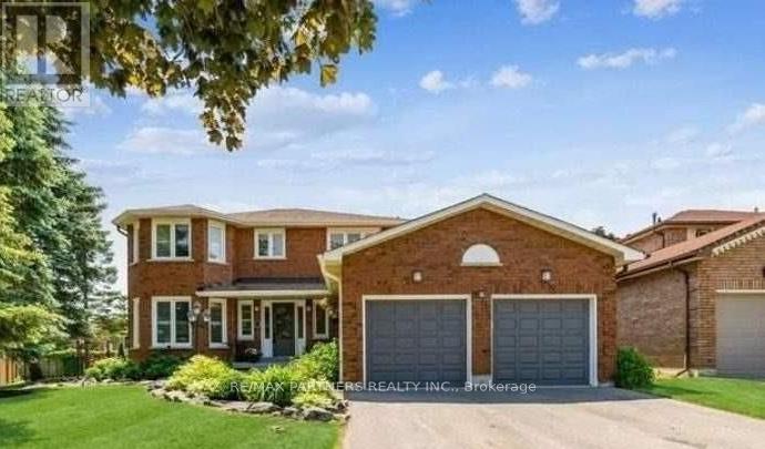 6 GEOFFREY CRESCENT, Whitchurch-Stouffville, Ontario