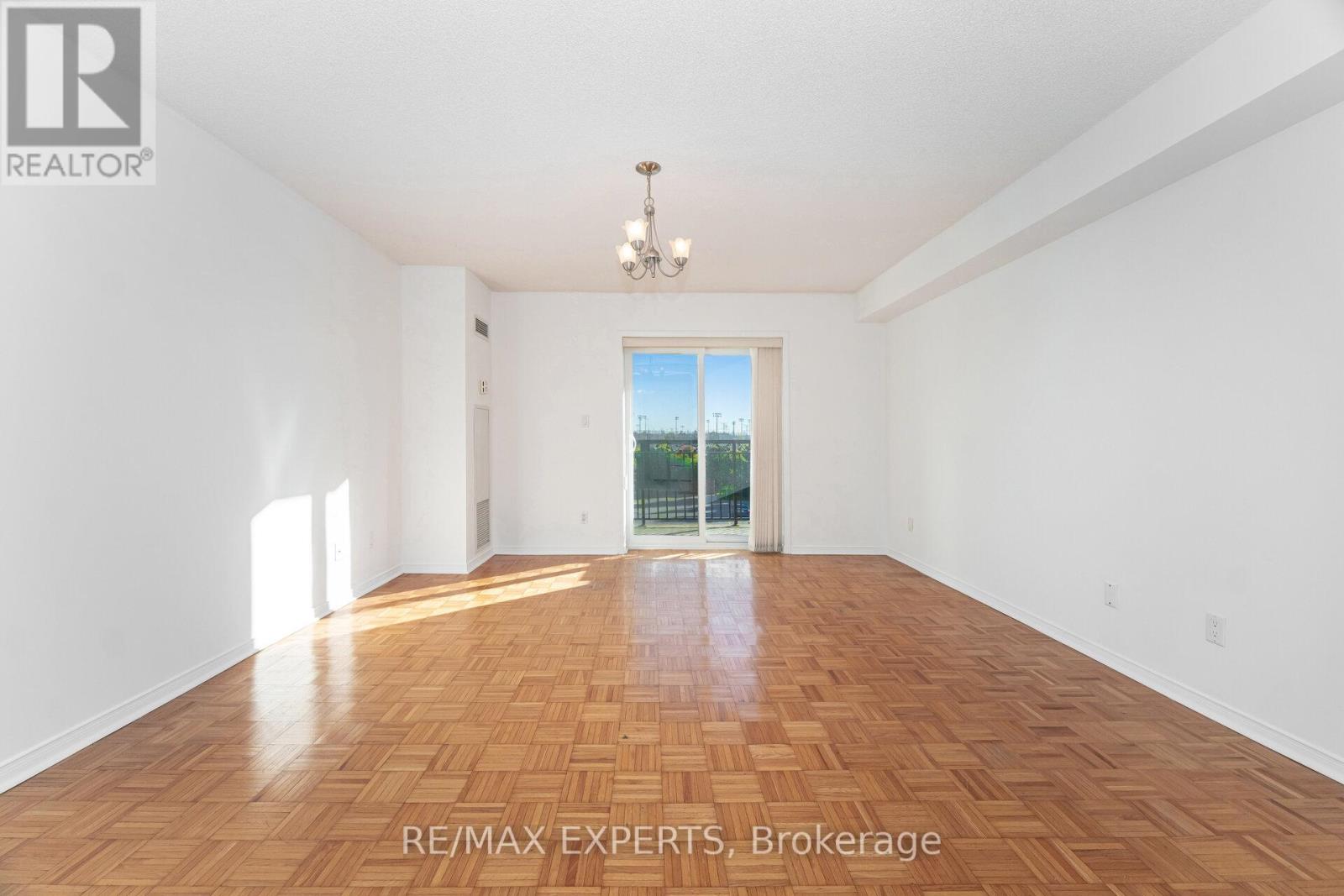 309 - 7373 Martin Grove Road, Vaughan, Ontario  L4L 9K1 - Photo 12 - N12469551