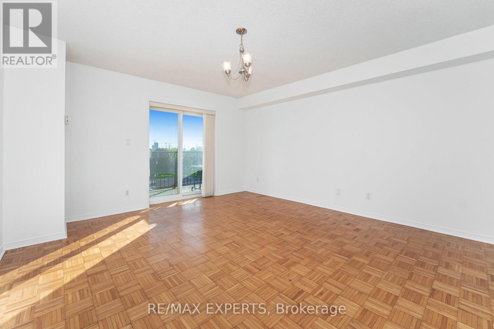 309 - 7373 Martin Grove Road, Vaughan, Ontario  L4L 9K1 - Photo 13 - N12469551