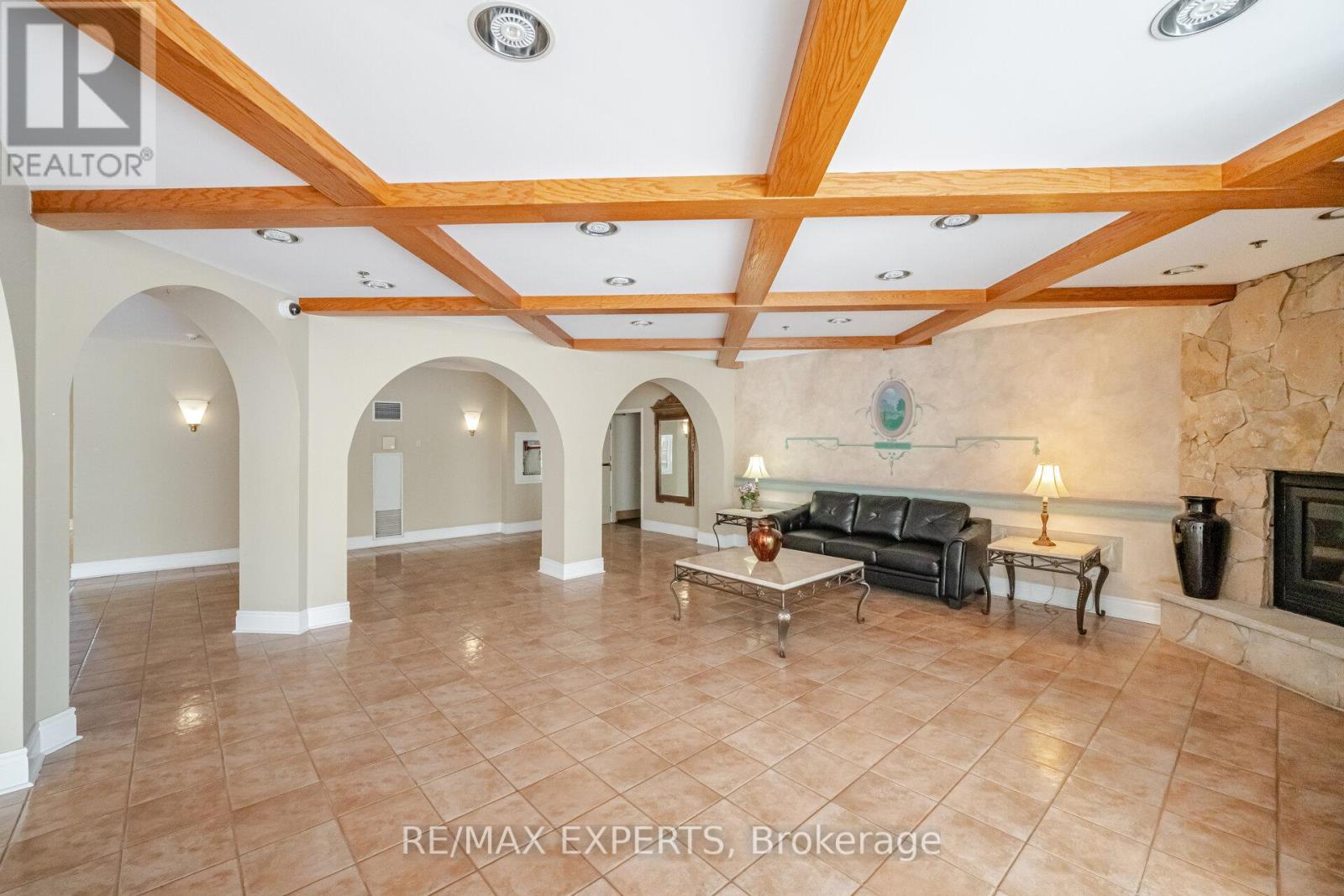 309 - 7373 Martin Grove Road, Vaughan, Ontario  L4L 9K1 - Photo 33 - N12469551