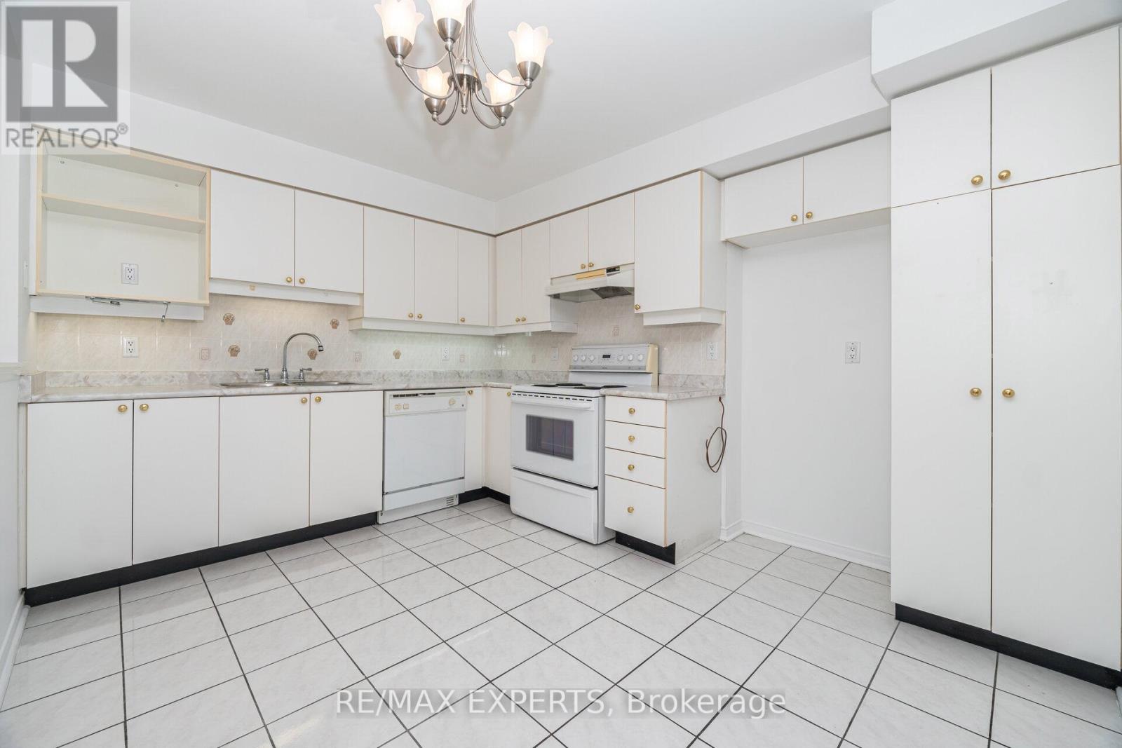 309 - 7373 Martin Grove Road, Vaughan, Ontario  L4L 9K1 - Photo 6 - N12469551