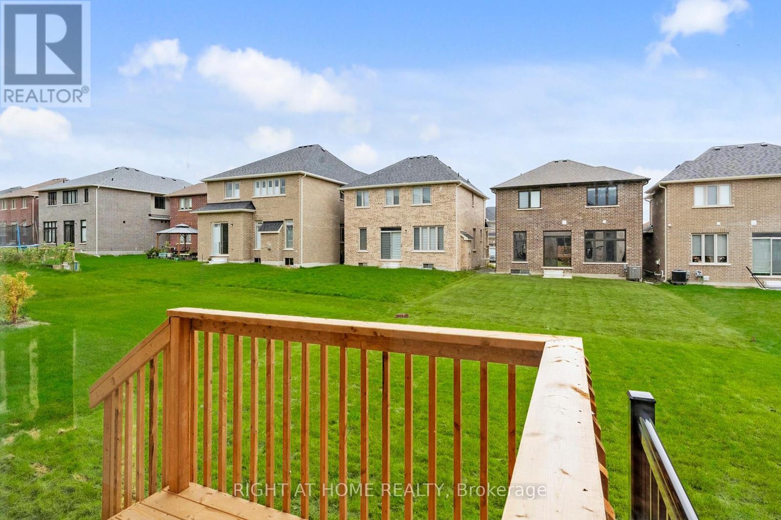 40 Ainslie Hill Crescent, Georgina, Ontario  L0E 1R0 - Photo 35 - N12469552