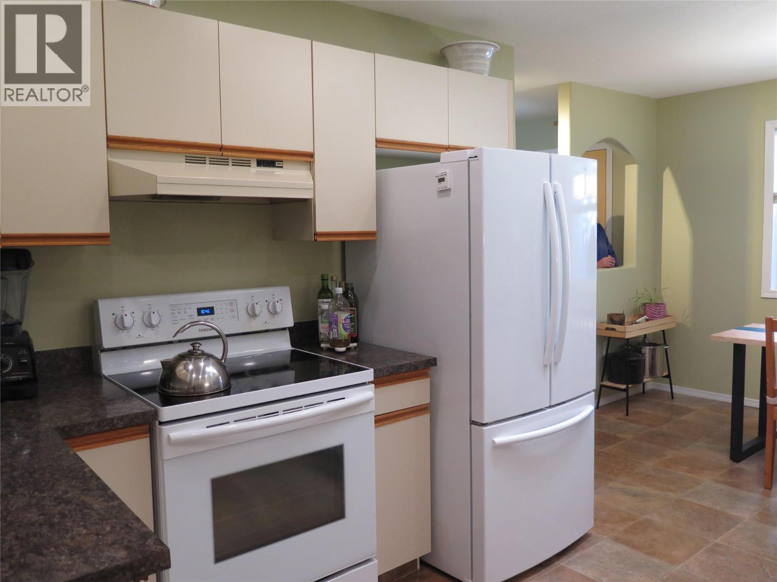 2210 Columbia Avenue Unit# 45, Castlegar, British Columbia  V1N 2X1 - Photo 8 - 10364646