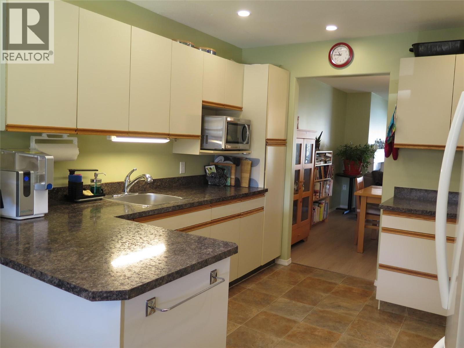 2210 Columbia Avenue Unit# 45, Castlegar, British Columbia  V1N 2X1 - Photo 7 - 10364646