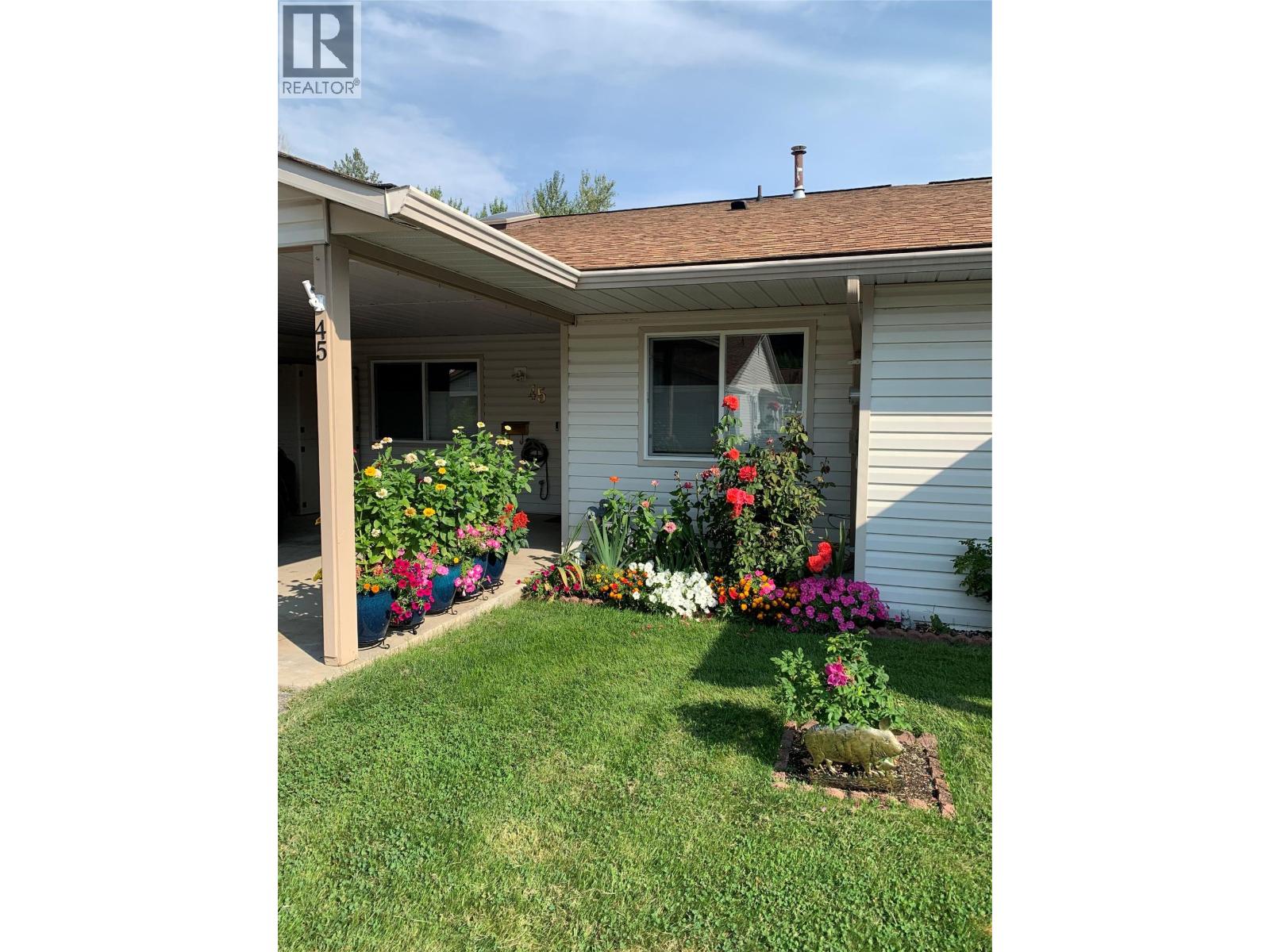 2210 Columbia Avenue Unit# 45, Castlegar, British Columbia  V1N 2X1 - Photo 2 - 10364646