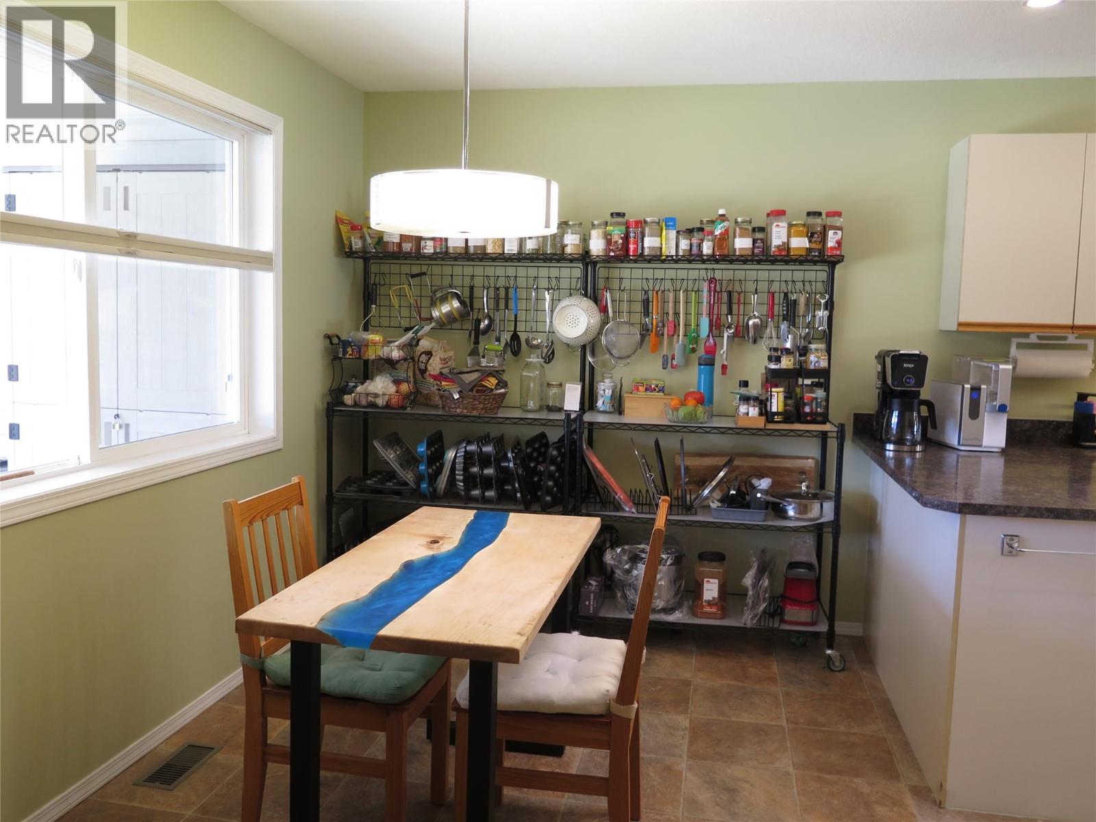 2210 Columbia Avenue Unit# 45, Castlegar, British Columbia  V1N 2X1 - Photo 6 - 10364646