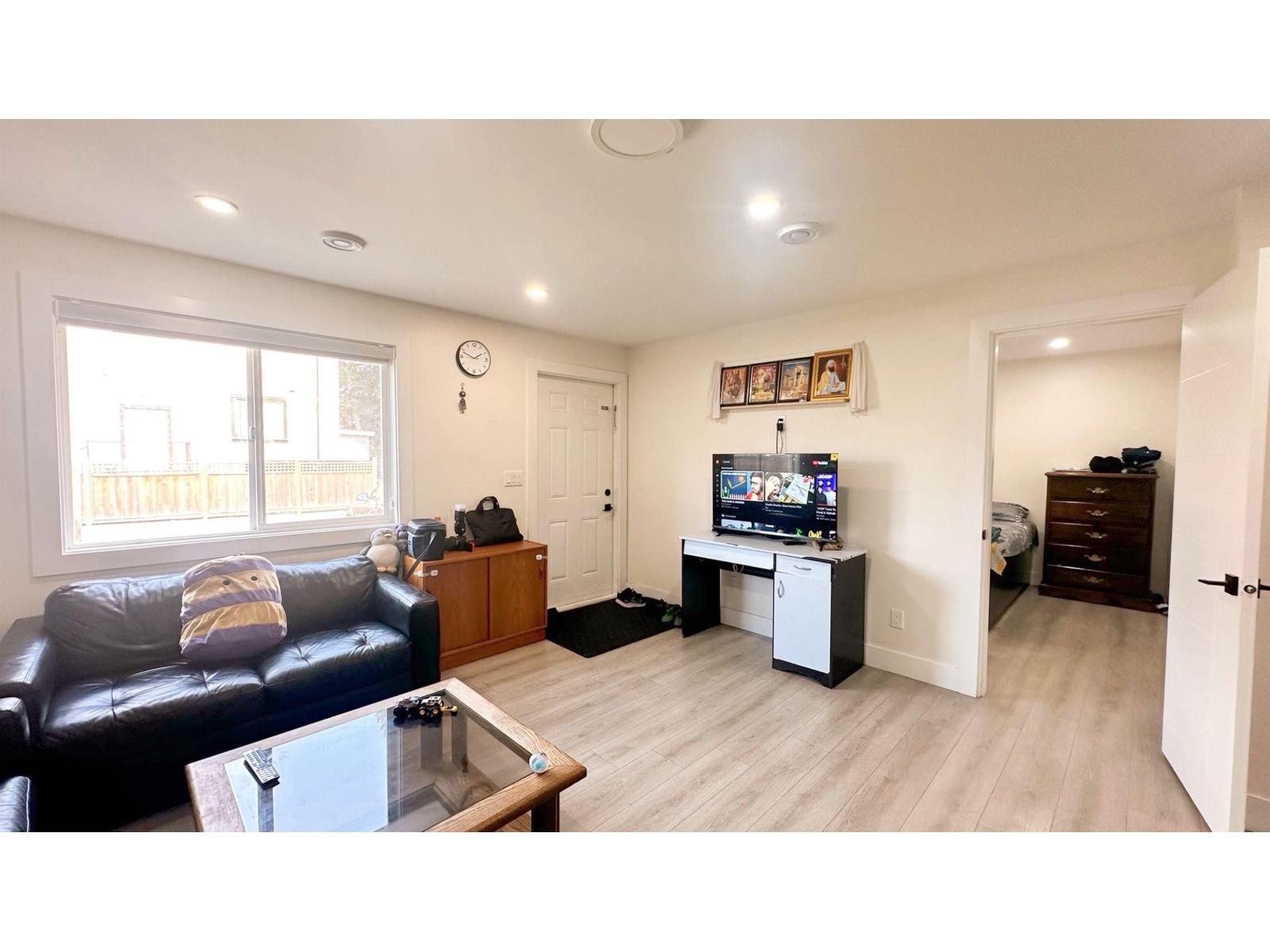 13017 64 Avenue, Surrey, British Columbia  V3W 1X8 - Photo 8 - R3059356