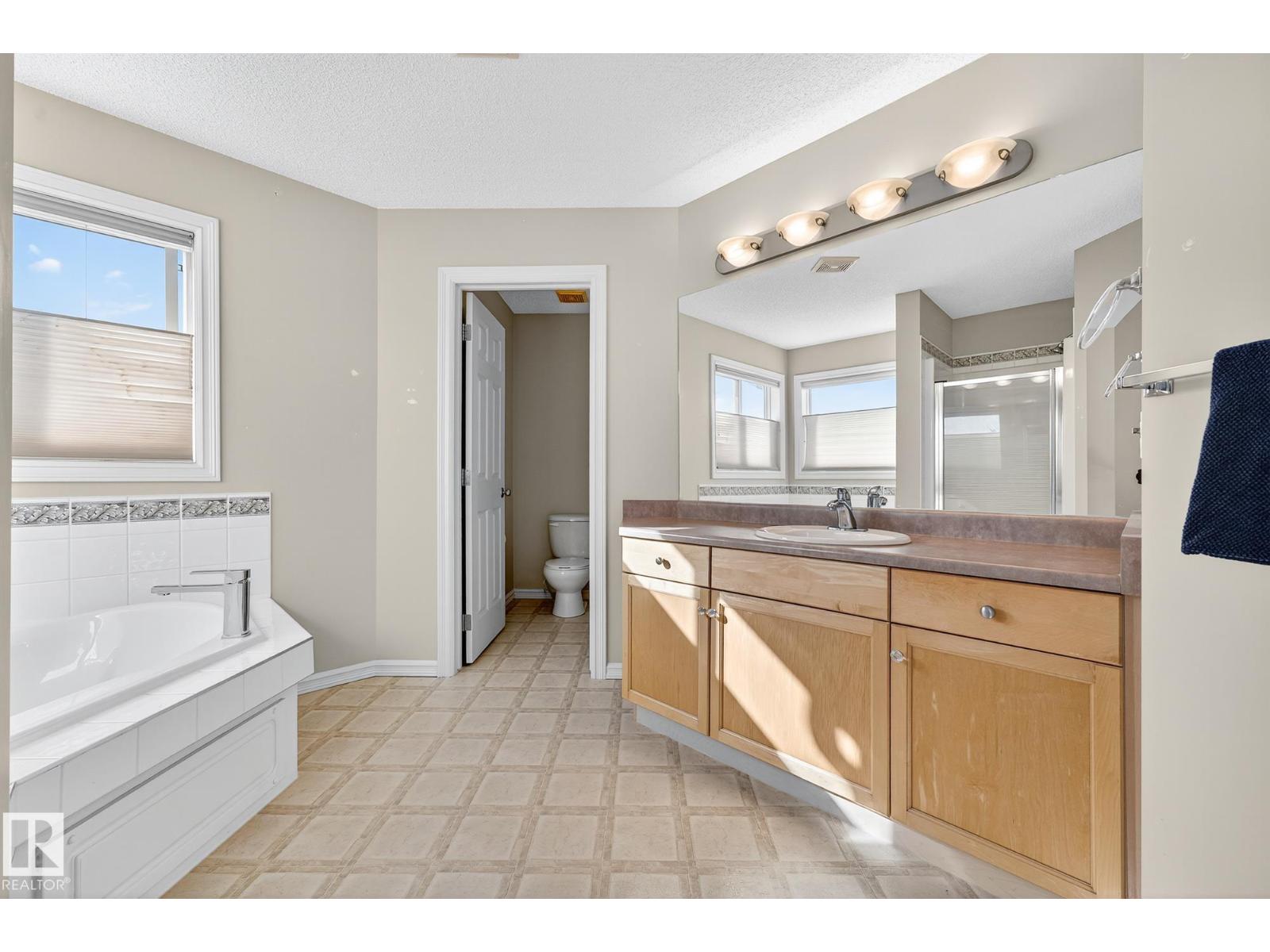 3327 32 Av Nw, Edmonton, Alberta  T6T 1X7 - Photo 25 - E4462616