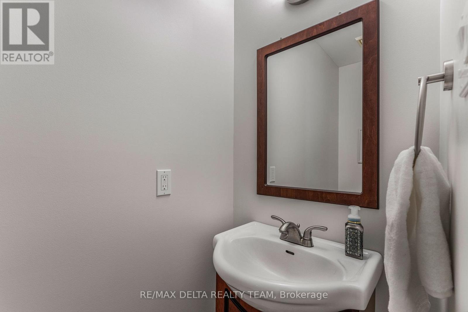 1657 Bottriell Way, Ottawa, Ontario  K4A 1W1 - Photo 13 - X12469569