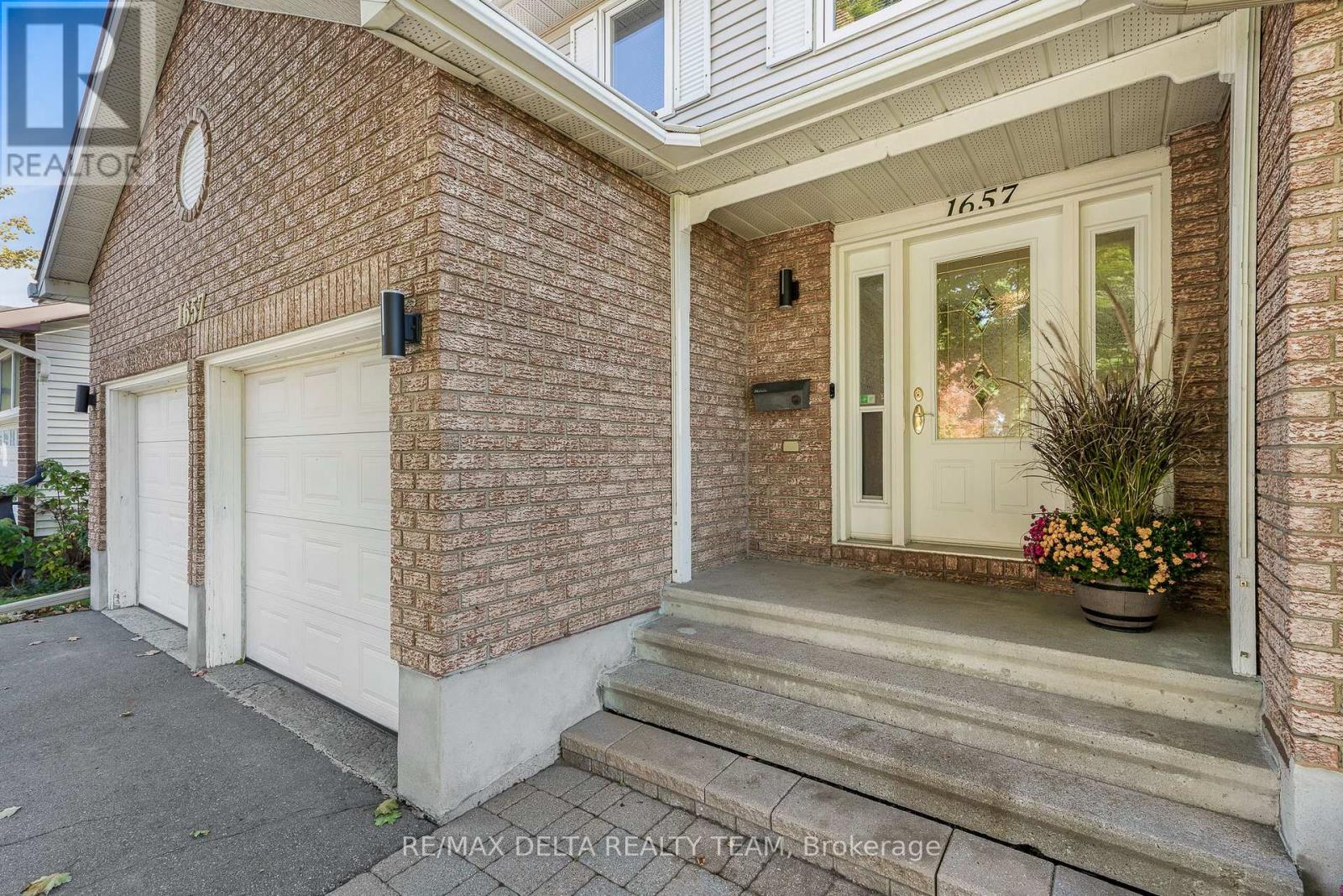 1657 Bottriell Way, Ottawa, Ontario  K4A 1W1 - Photo 2 - X12469569