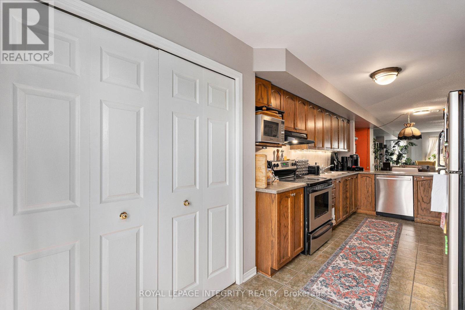 813 Longfields Drive, Ottawa, Ontario  K2J 5N2 - Photo 17 - X12469609
