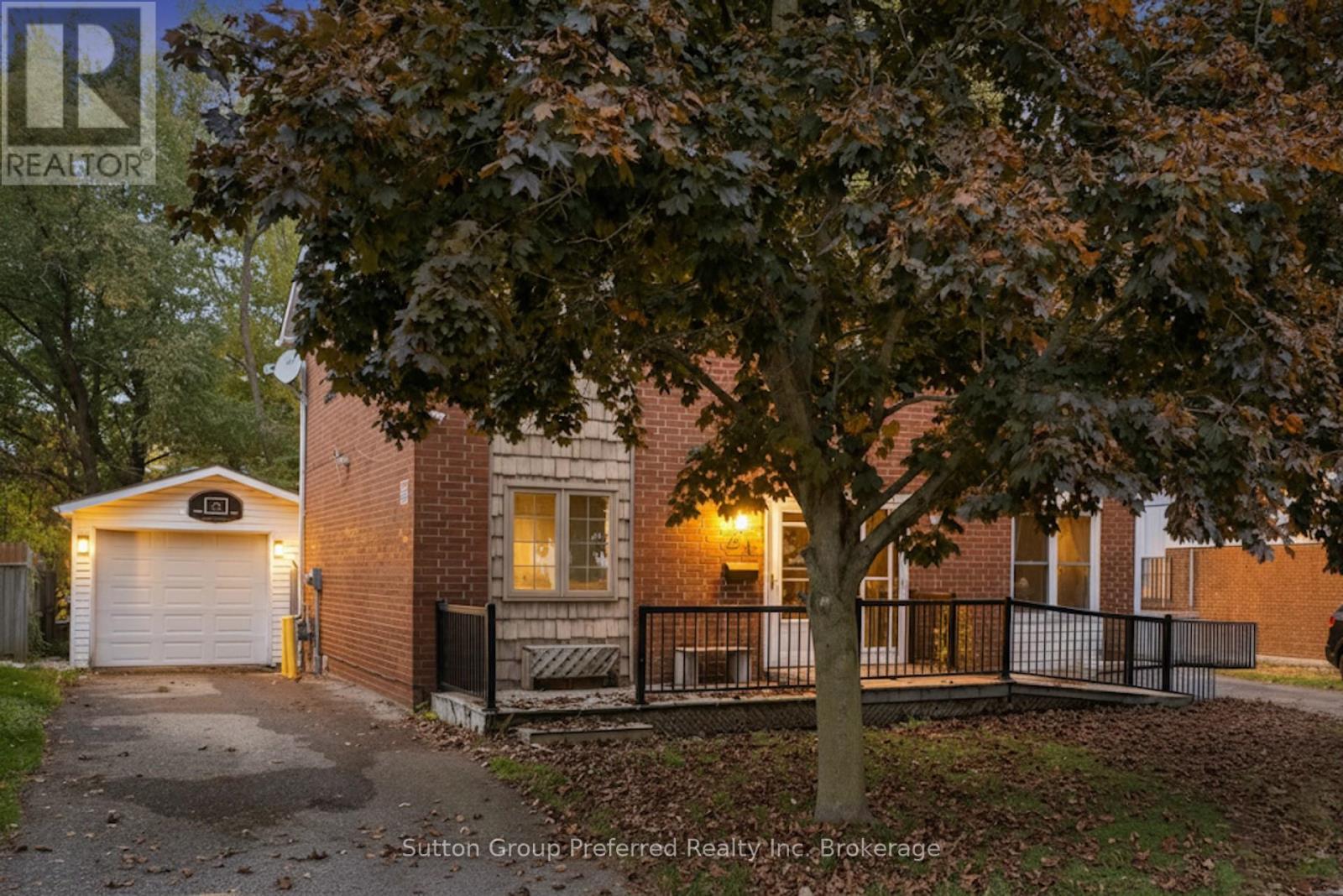 134 KEATS DRIVE, Woodstock, Ontario