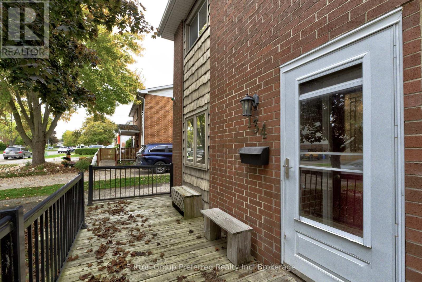 134 Keats Drive, Woodstock, Ontario  N4S 8B8 - Photo 3 - X12469595
