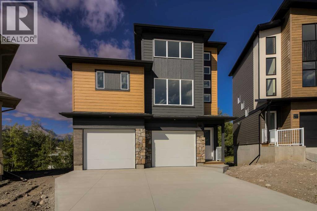 8602 25 Avenue, Coleman, Alberta  T0K 0M0 - Photo 2 - A2264753