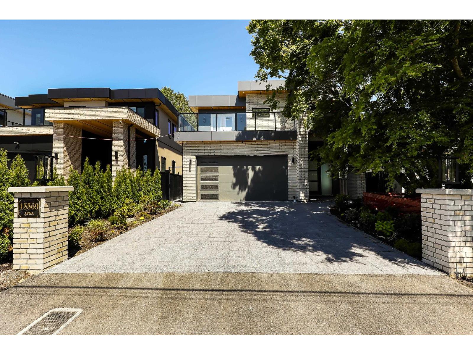 15569 OXENHAM AVENUE, White Rock, British Columbia