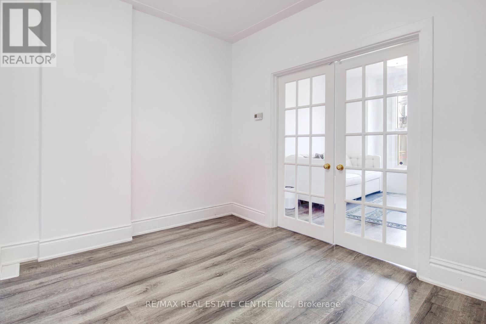 49 Wentworth #main Street, Hamilton, Ontario  L8L 5V3 - Photo 10 - X12459409