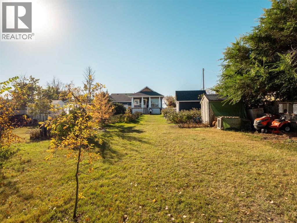 608 Rogers Avenue, Picture Butte, Alberta  T0K 1V0 - Photo 41 - A2264286