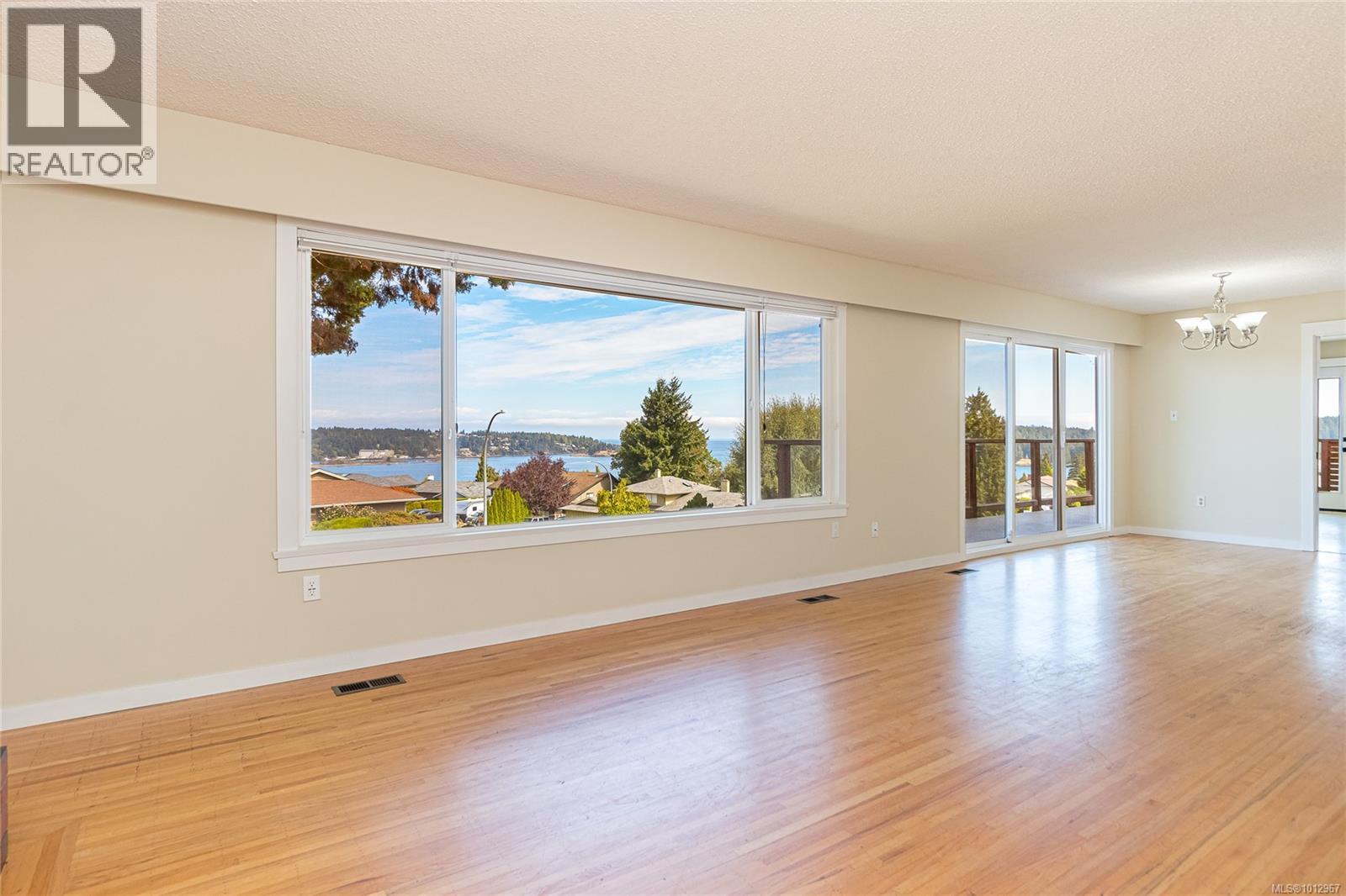 Property at 15 Cilaire Dr image 1