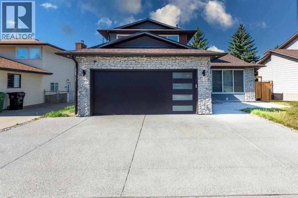 39 Whitlock Close Ne, Calgary, Alberta  T1Y 4X2 - Photo 4 - A2265172