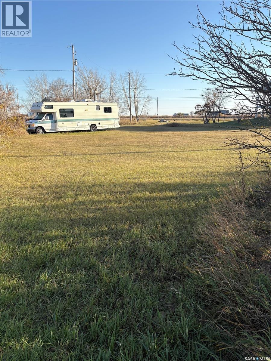 67 Brownlee Street, Tuxford, Saskatchewan  S0H 4C0 - Photo 2 - SK021142