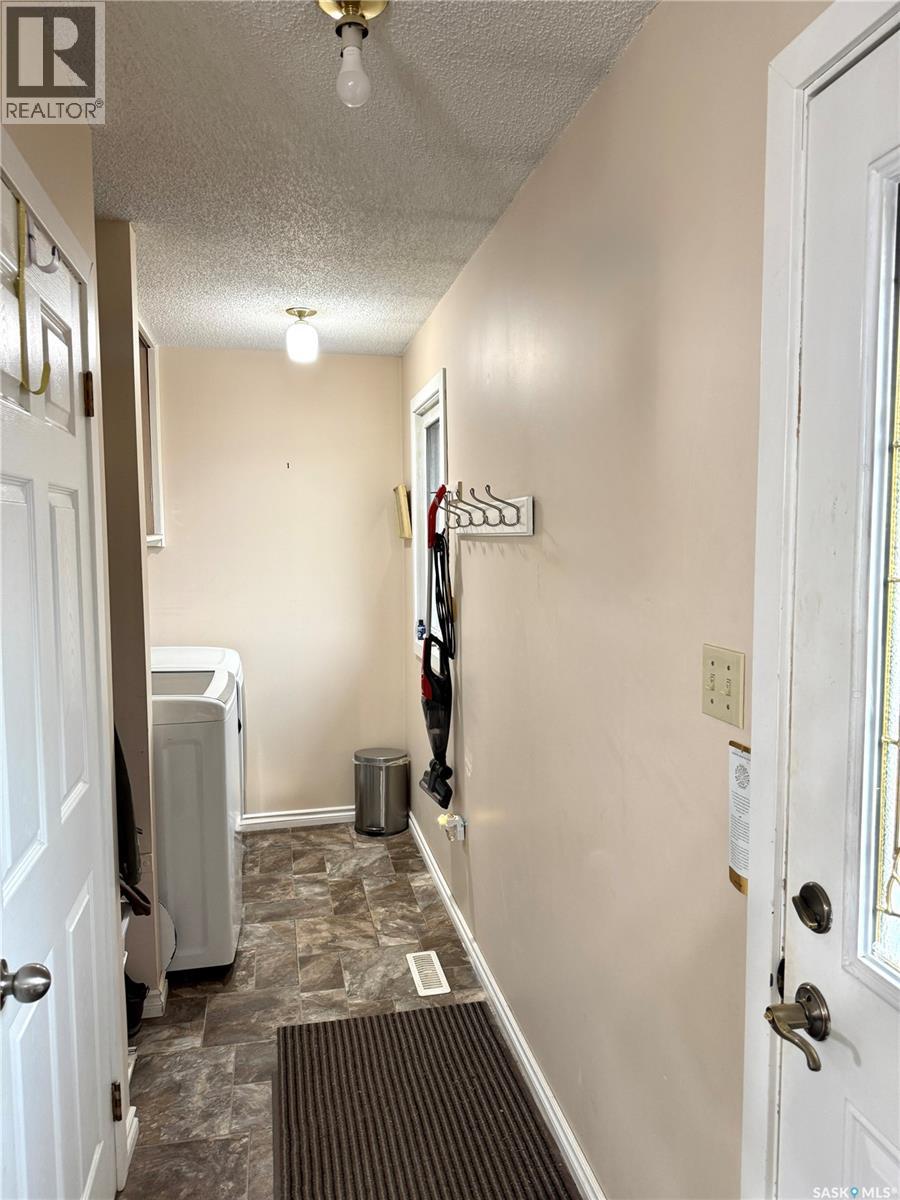 18 Tufts Crescent, Outlook, Saskatchewan  S0L 2N0 - Photo 15 - SK021036