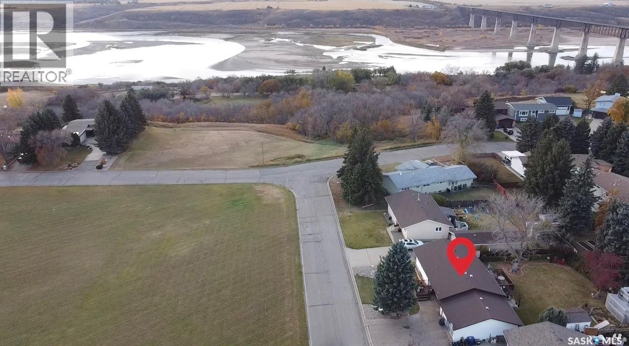 18 Tufts Crescent, Outlook, Saskatchewan  S0L 2N0 - Photo 28 - SK021036