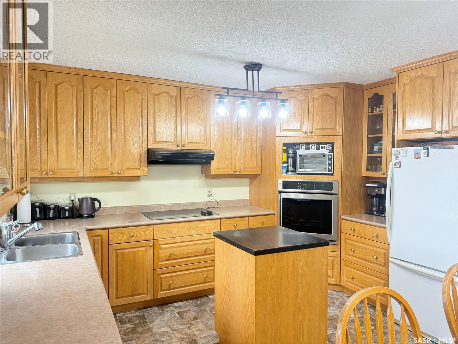 18 Tufts Crescent, Outlook, Saskatchewan  S0L 2N0 - Photo 5 - SK021036