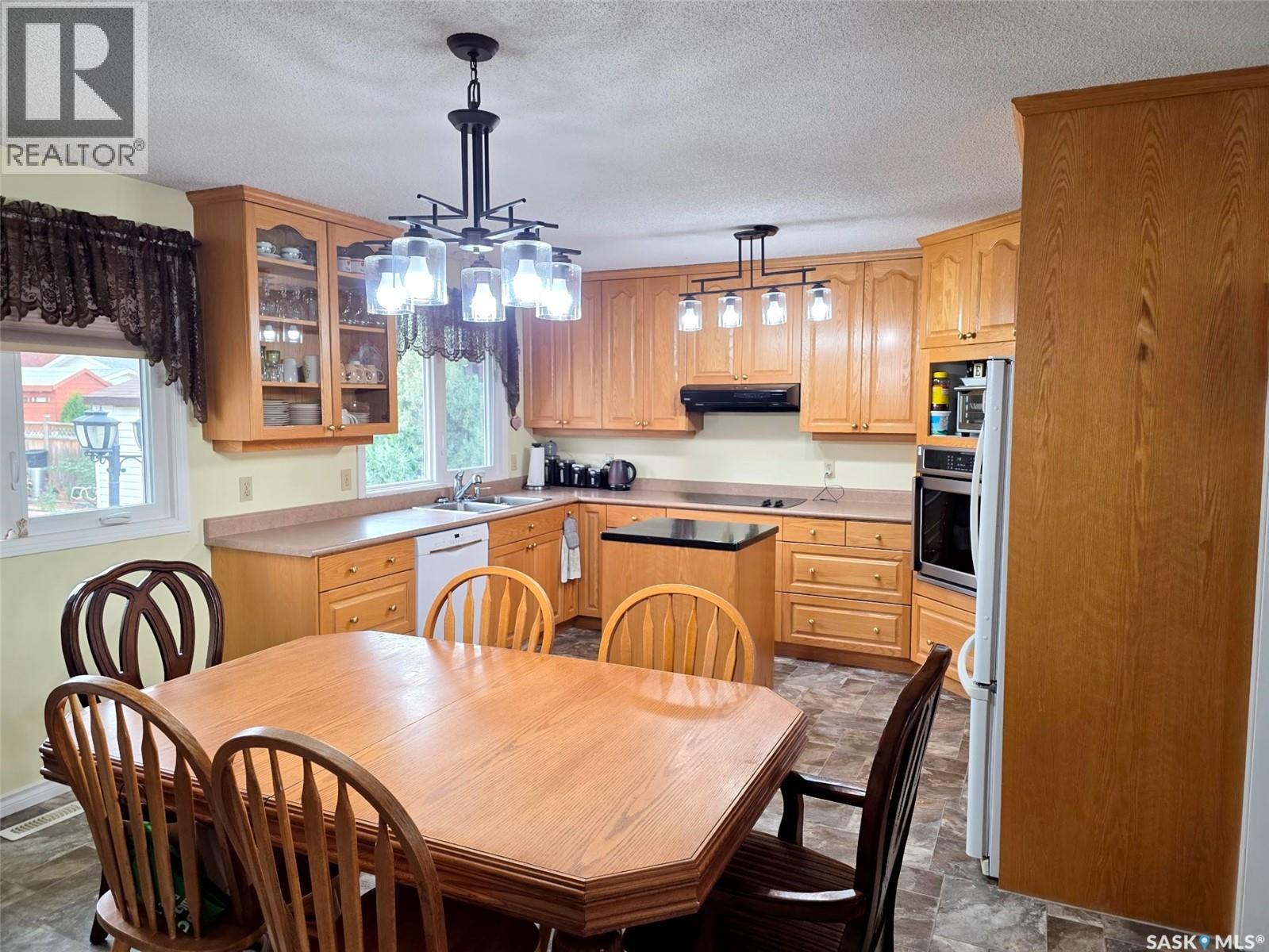 18 Tufts Crescent, Outlook, Saskatchewan  S0L 2N0 - Photo 6 - SK021036