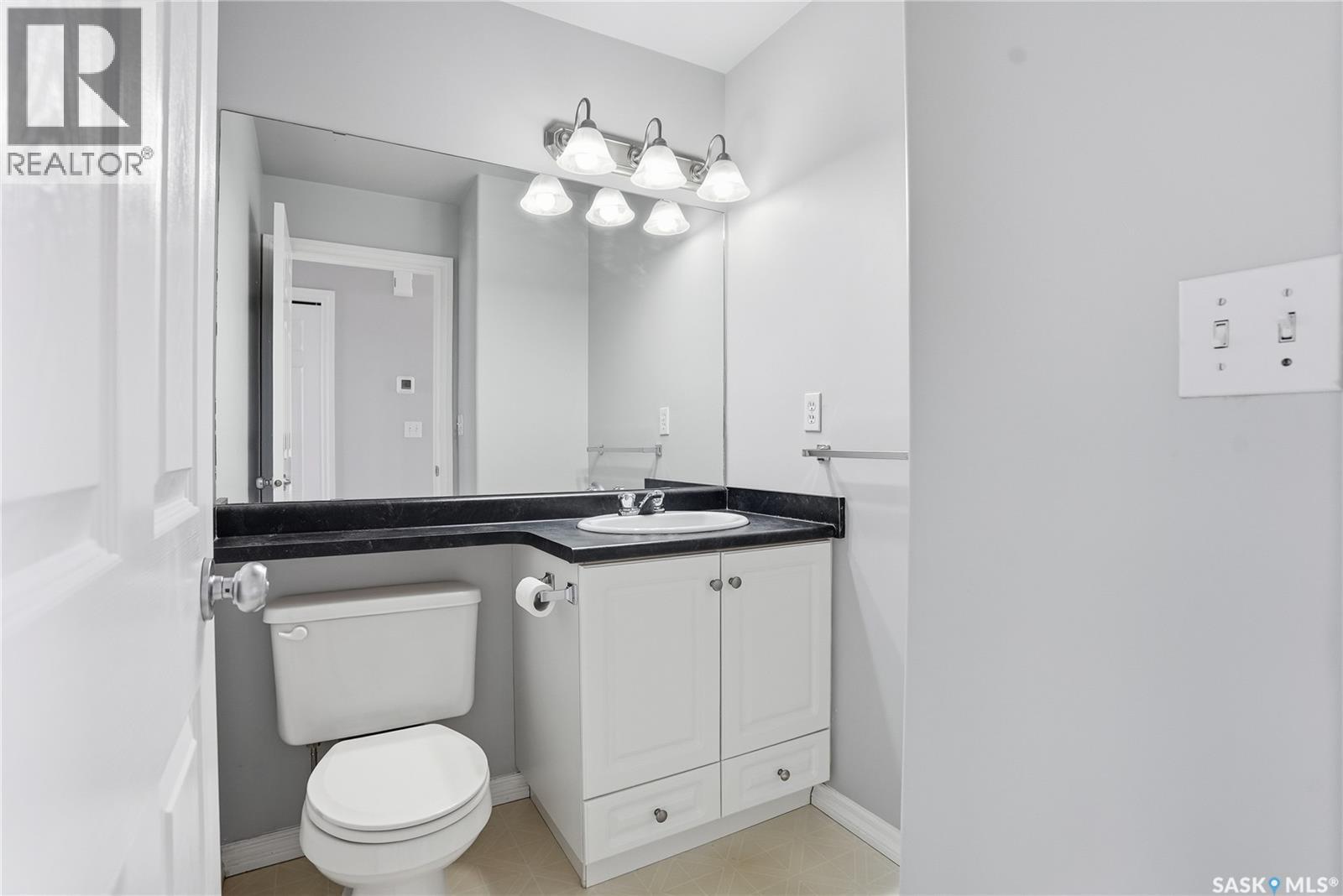 35 118 Pawlychenko Lane, Saskatoon, Saskatchewan  S7V 1J9 - Photo 12 - SK020814